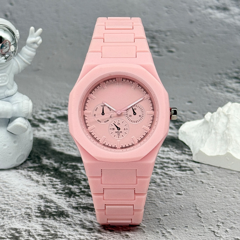 Famous Brand Fake Three-Eyed D - Luxury Watch Exhibition review and price